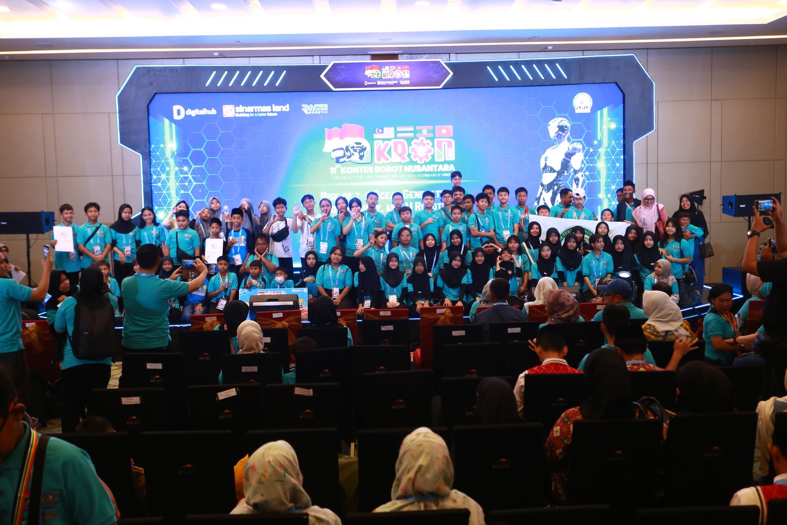 Best Moment 10 - Group Photo